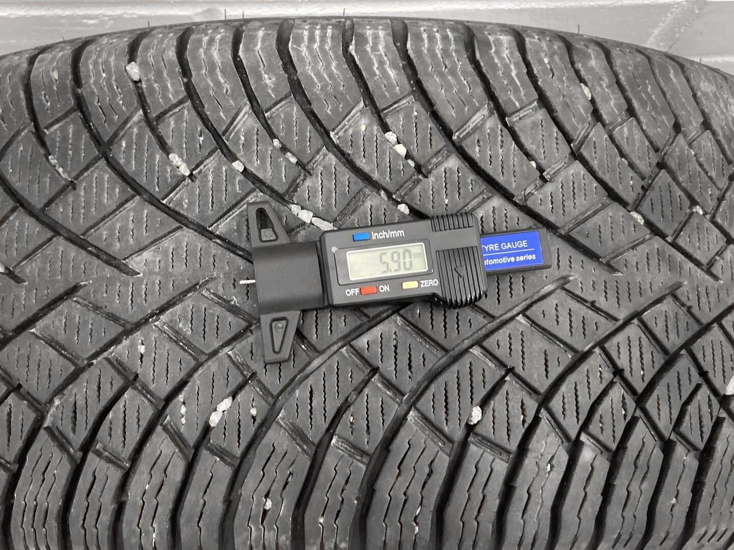 FORD Kuga 2012