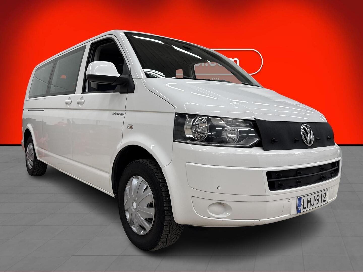 VOLKSWAGEN Caravelle 2013