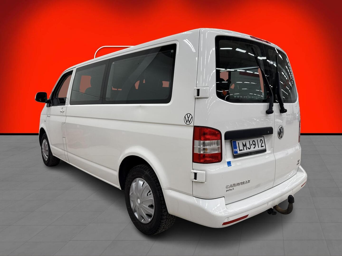 VOLKSWAGEN Caravelle 2013