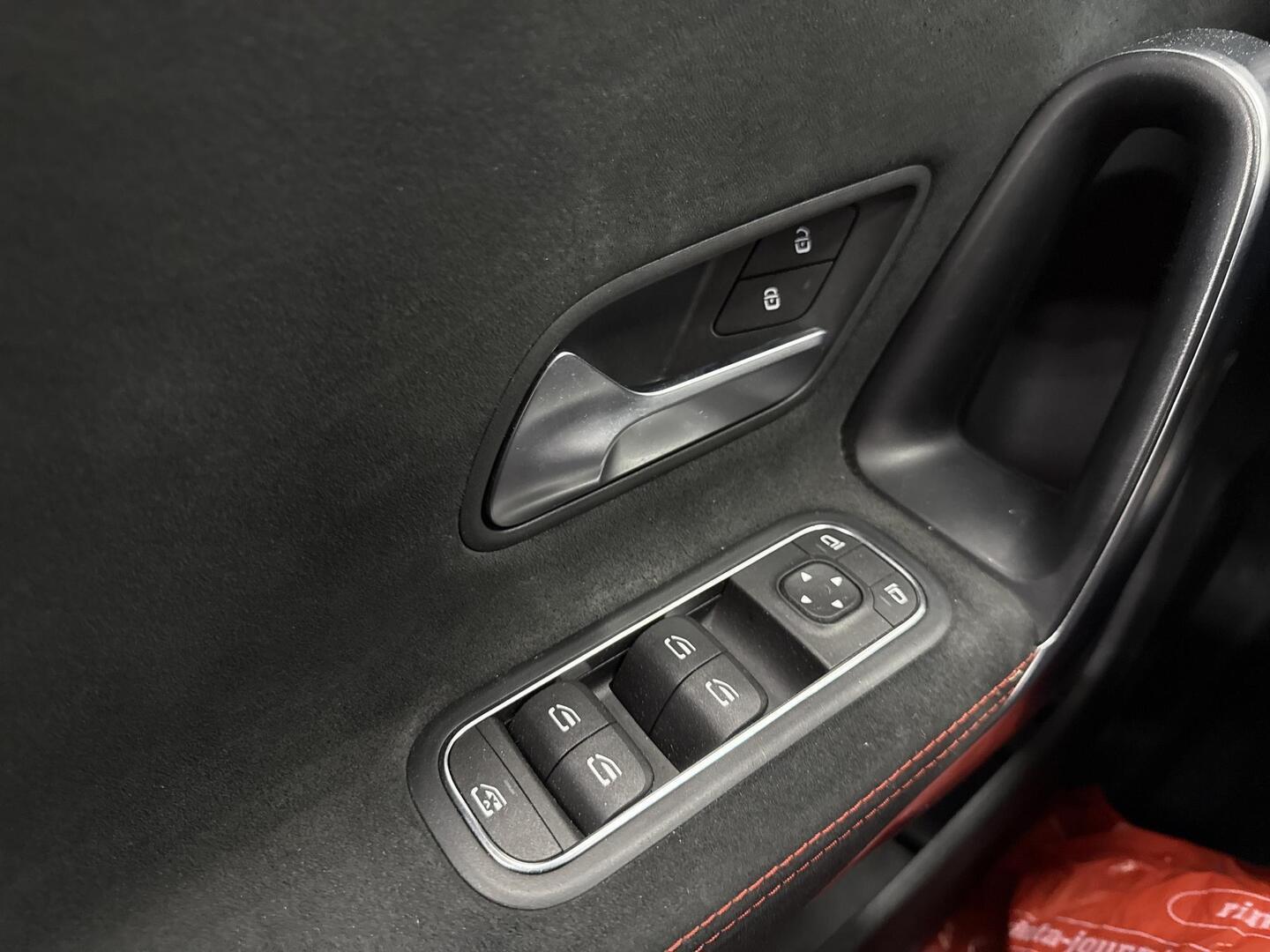 MERCEDES-BENZ A 2018