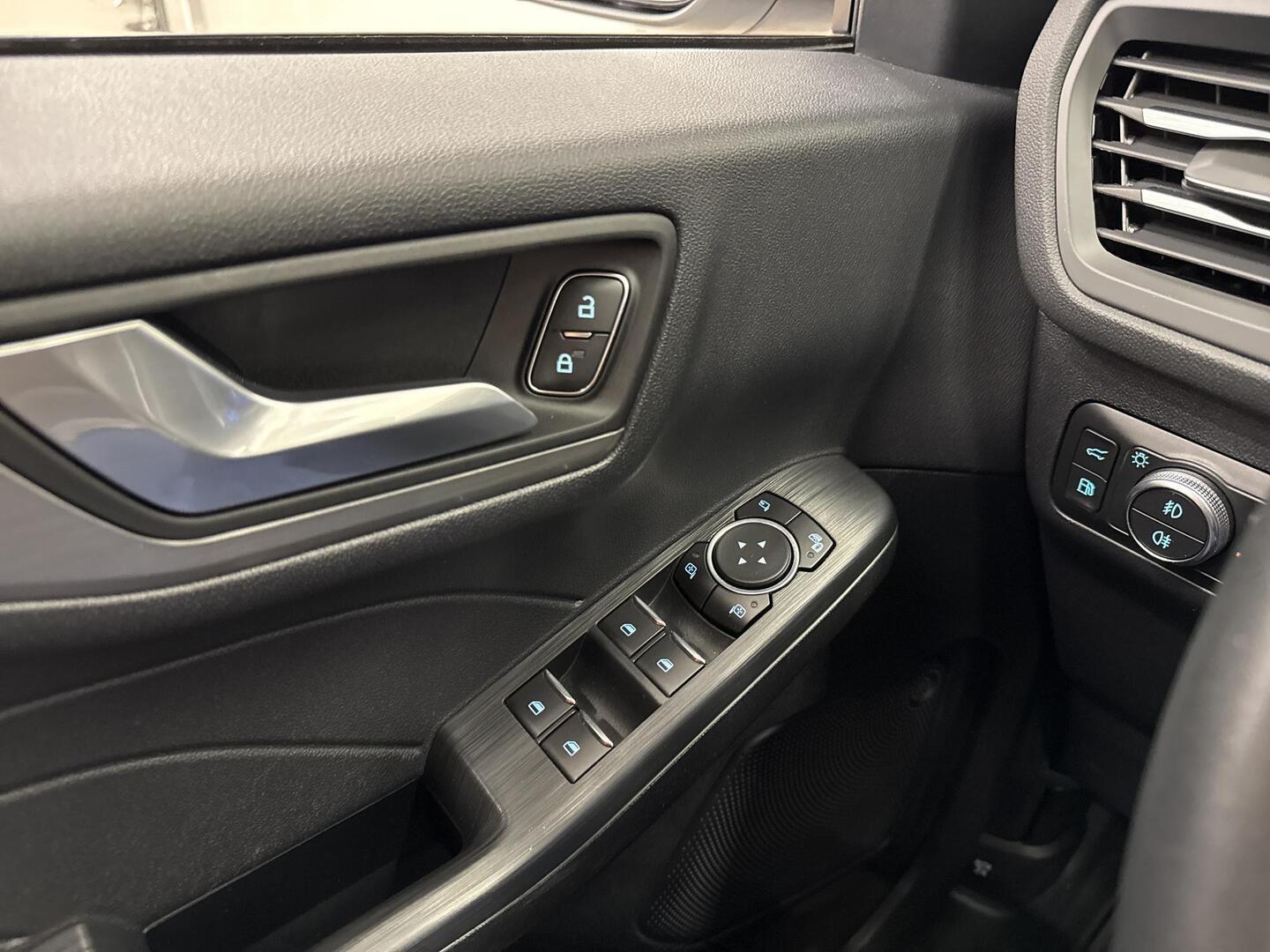 FORD Kuga 2021