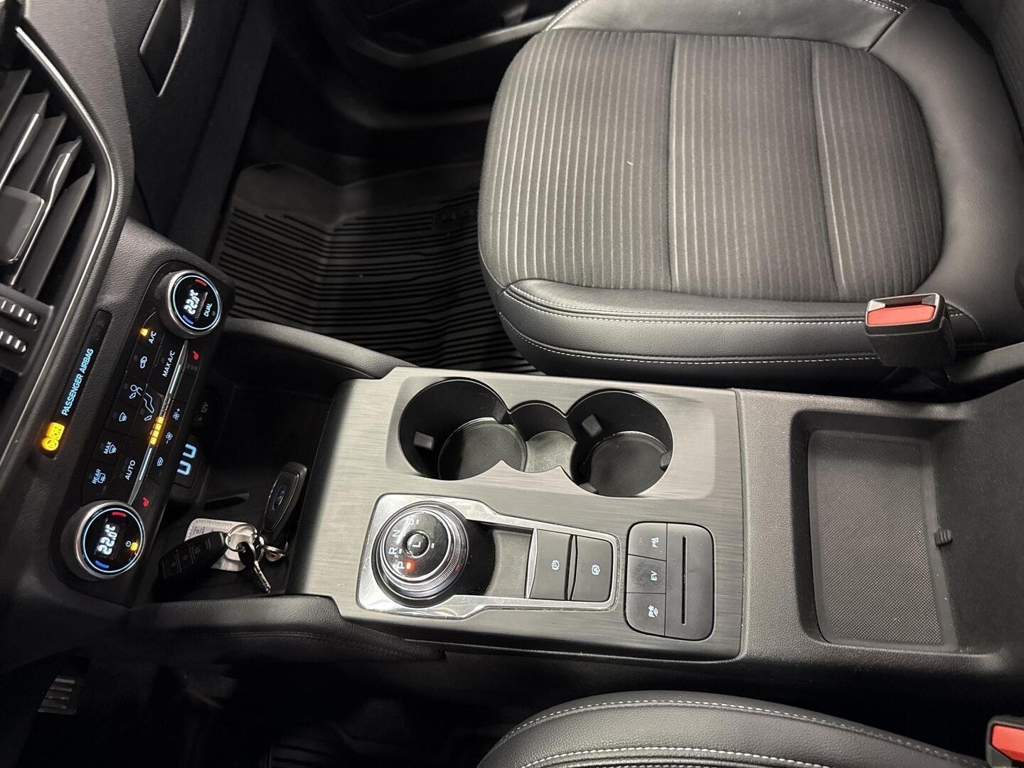 FORD Kuga 2021