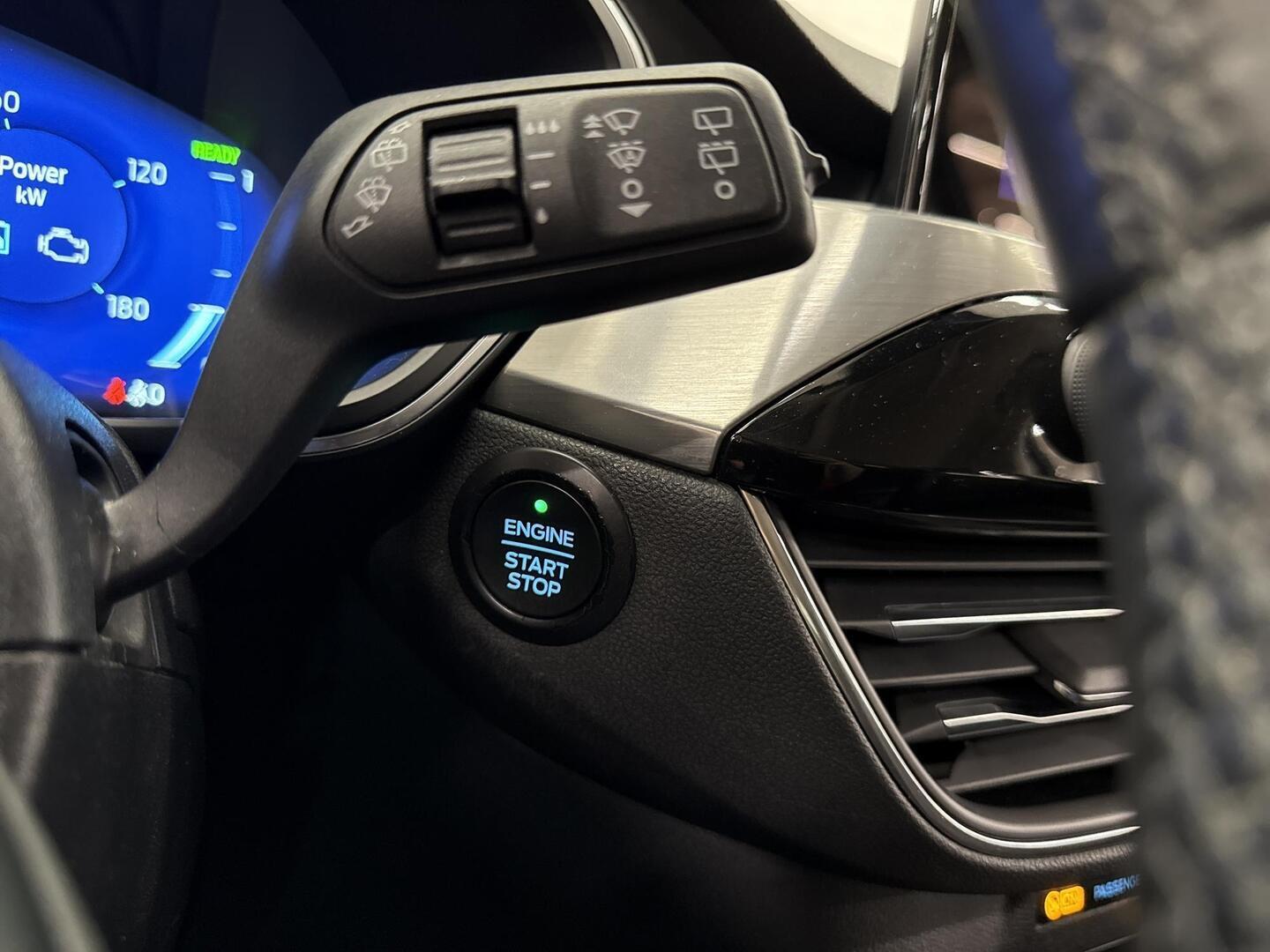 FORD Kuga 2021