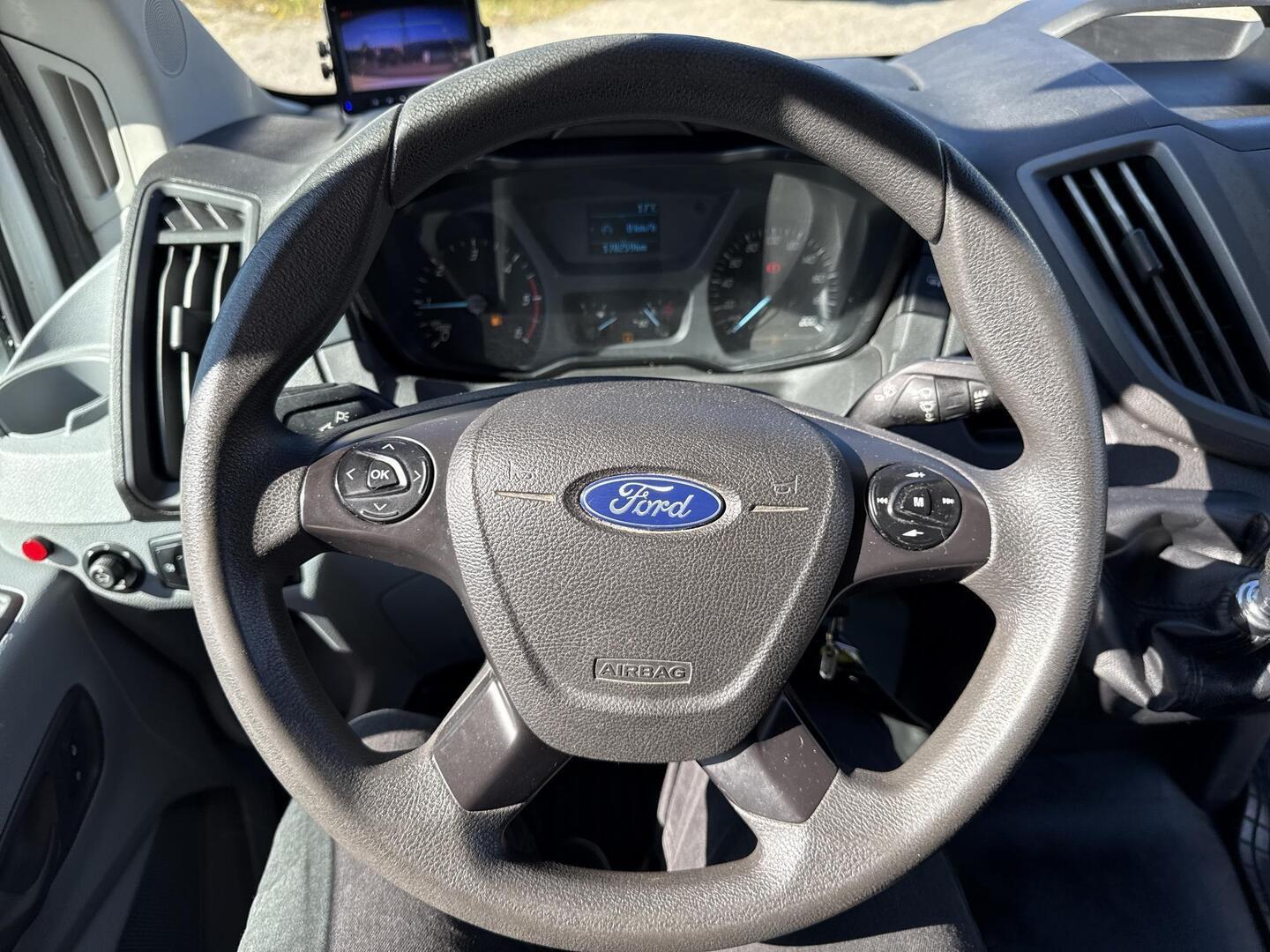 FORD TRANSIT 2018
