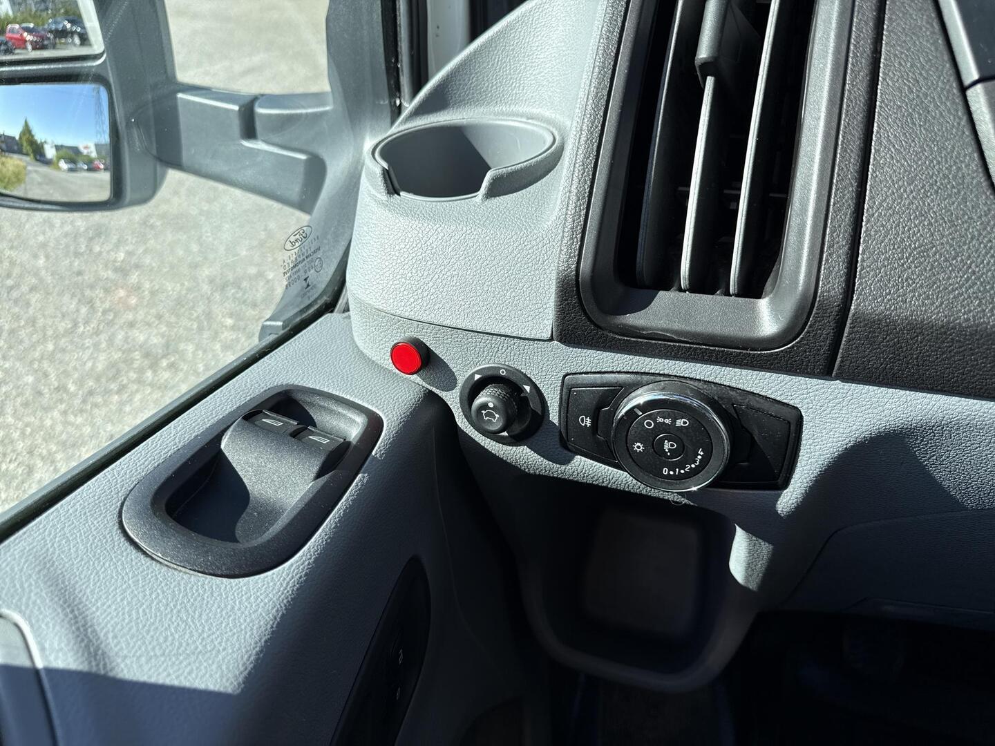 FORD TRANSIT 2018