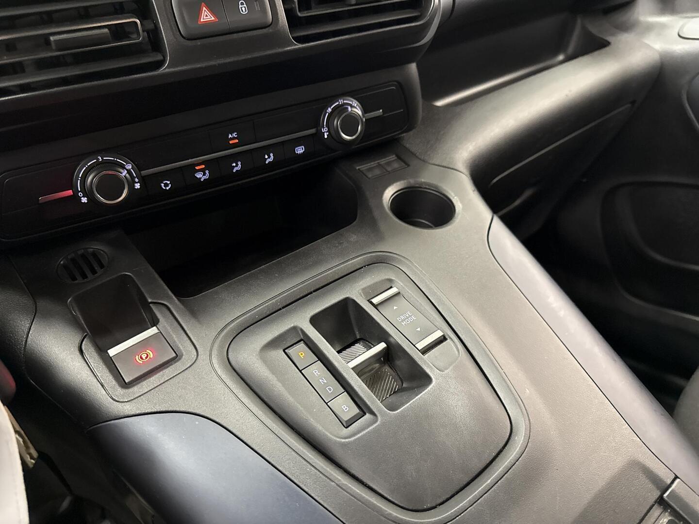 PEUGEOT e-Rifter 2022