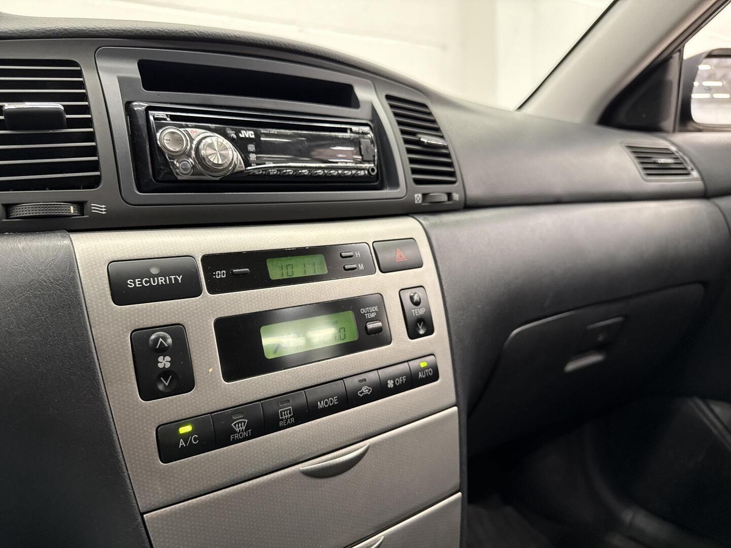 TOYOTA Corolla 2003