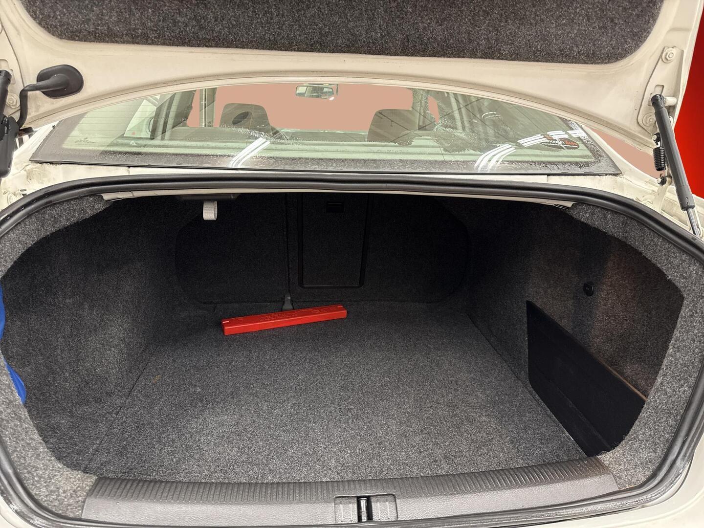 VOLKSWAGEN Jetta 2010