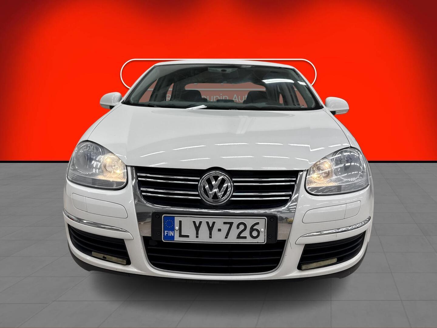 VOLKSWAGEN Jetta 2010
