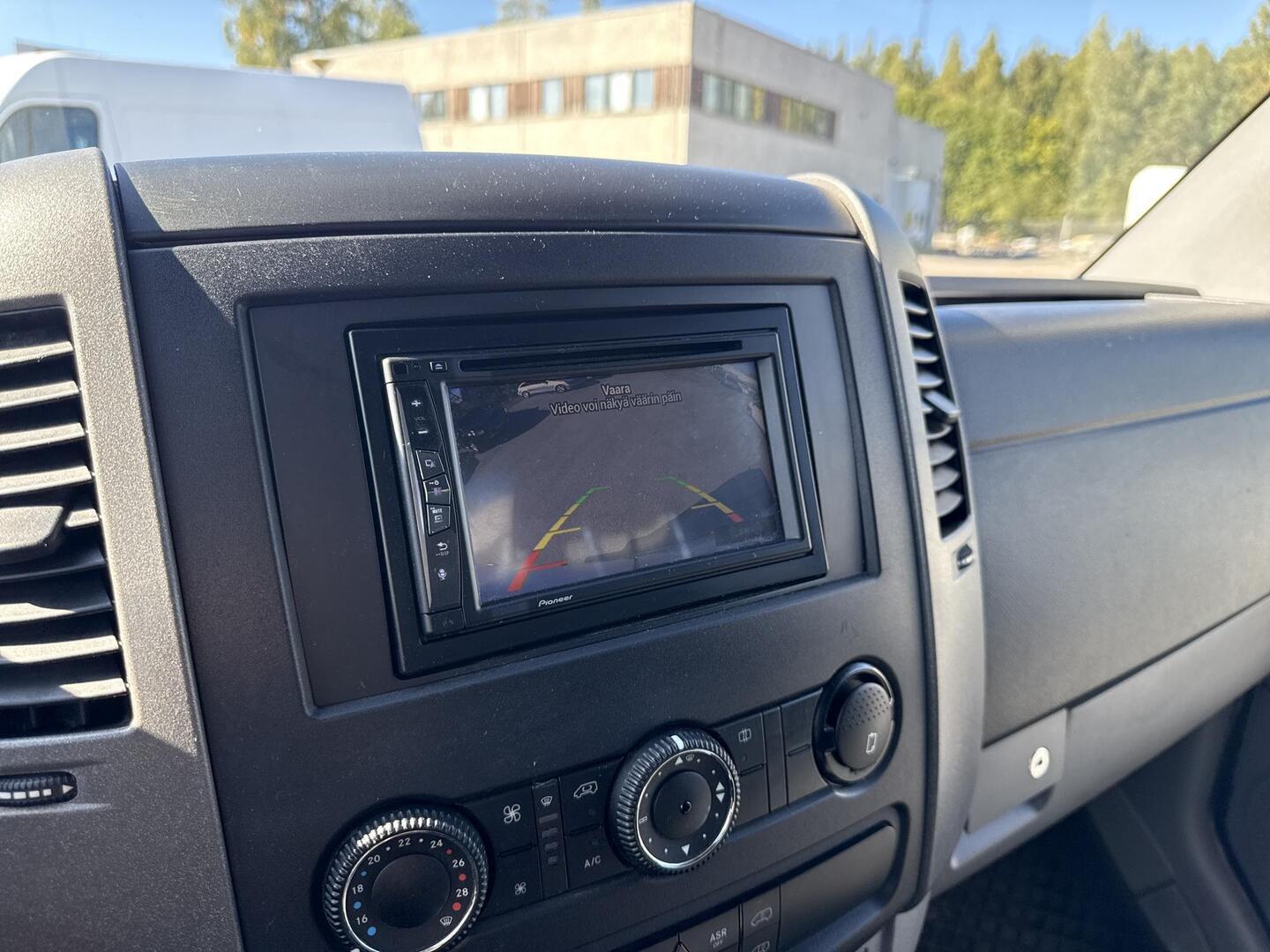MERCEDES-BENZ Sprinter 2011