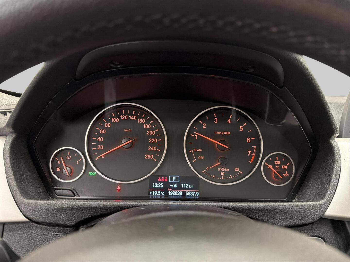 BMW 320 2015