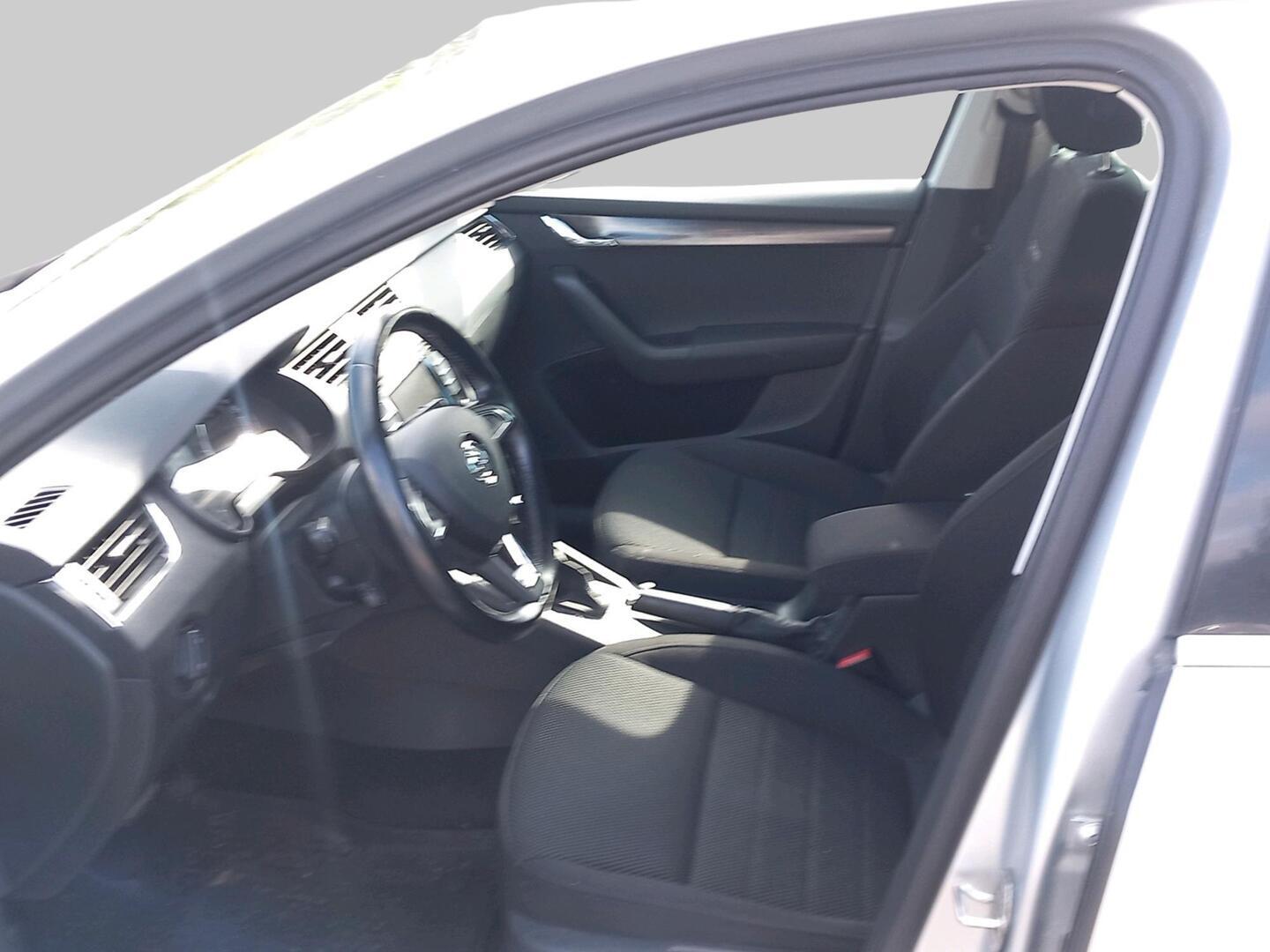 SKODA Octavia 2016