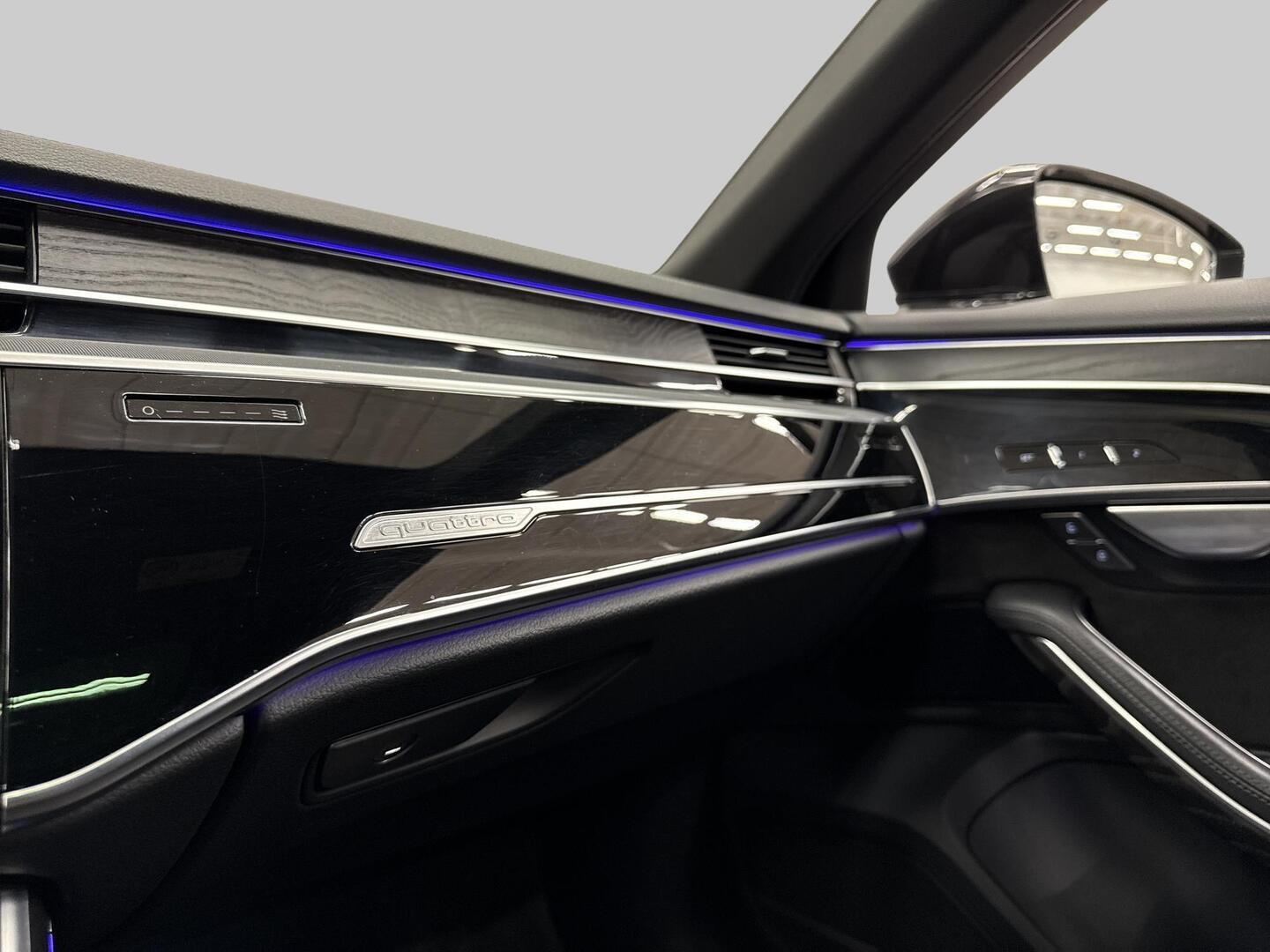 AUDI A8 2020