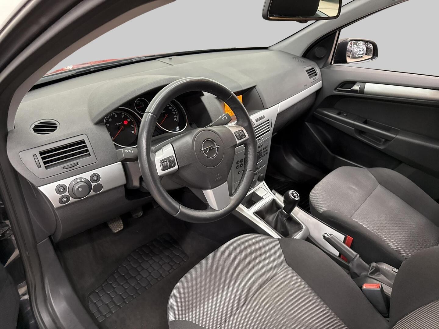 OPEL Astra 2009