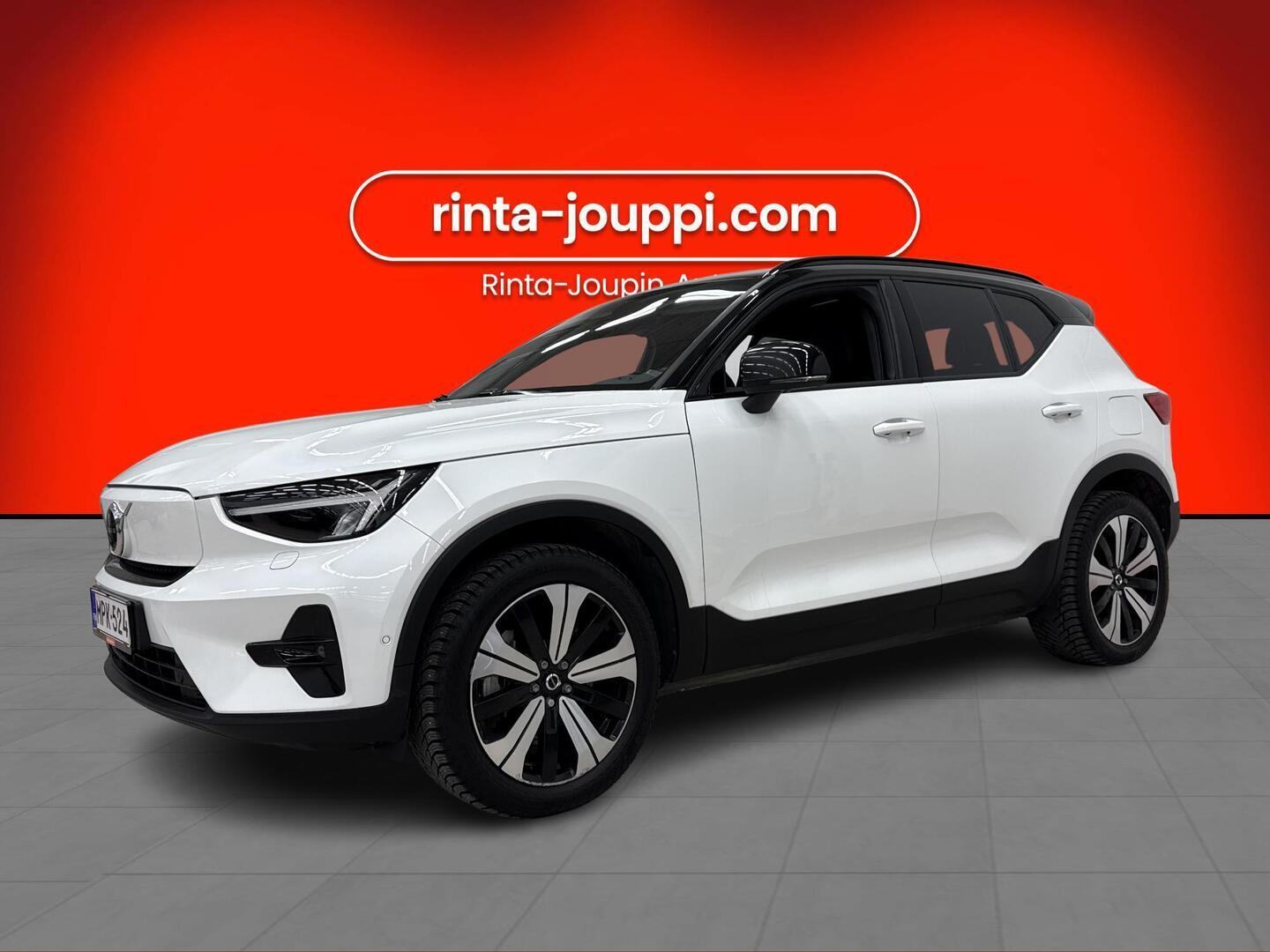 VOLVO XC40 2024