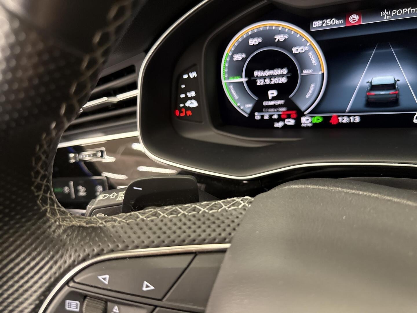 AUDI Q7 2023