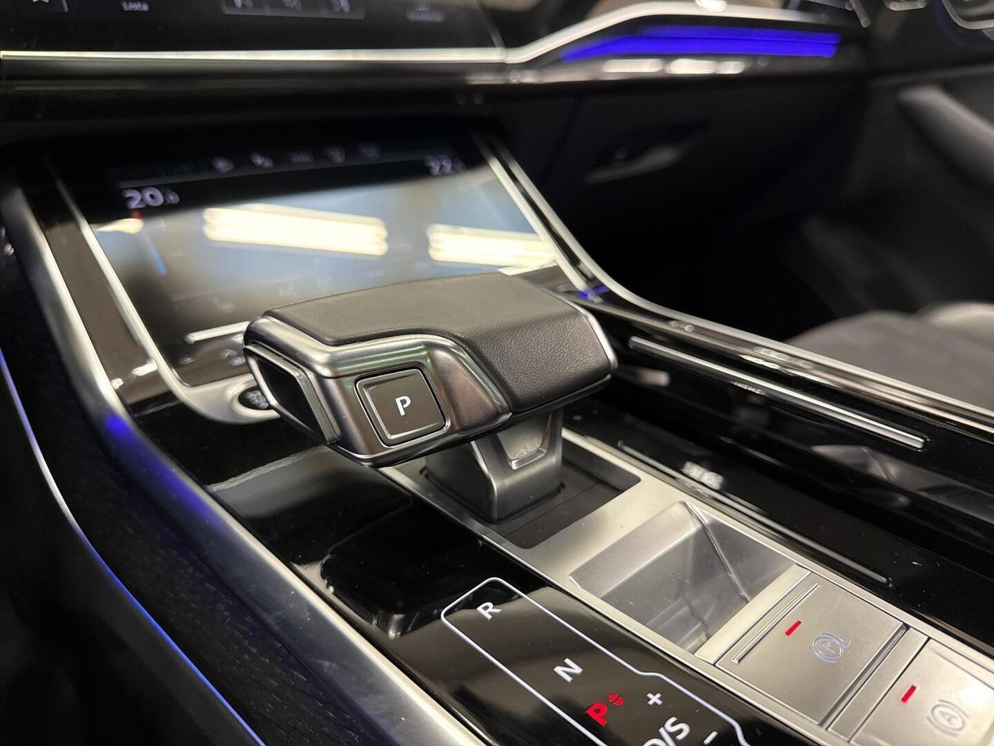 AUDI Q7 2023