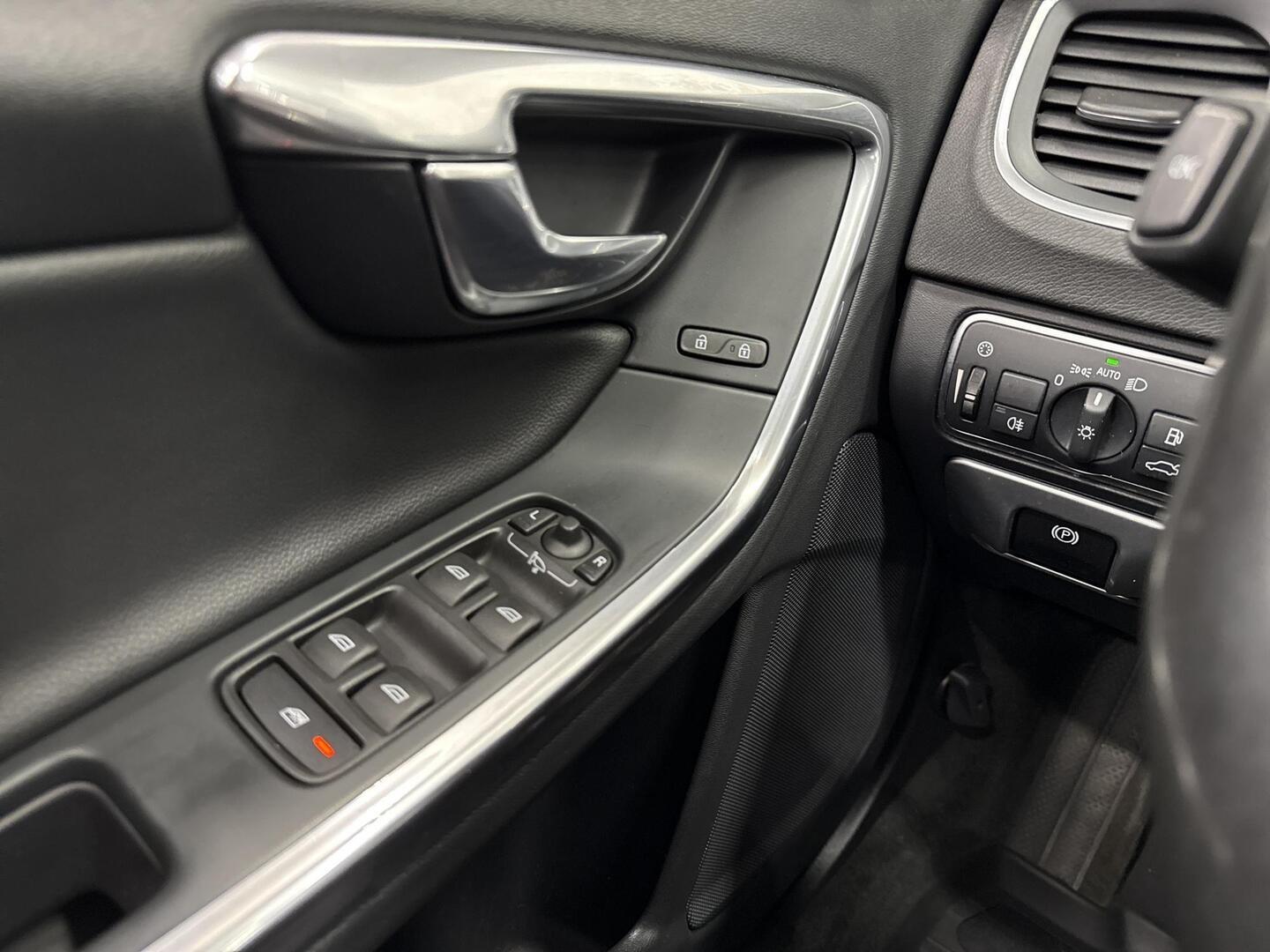 VOLVO S60 Cross Country 2016