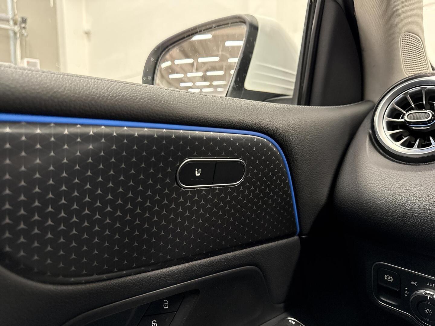 MERCEDES-BENZ EQB 2024