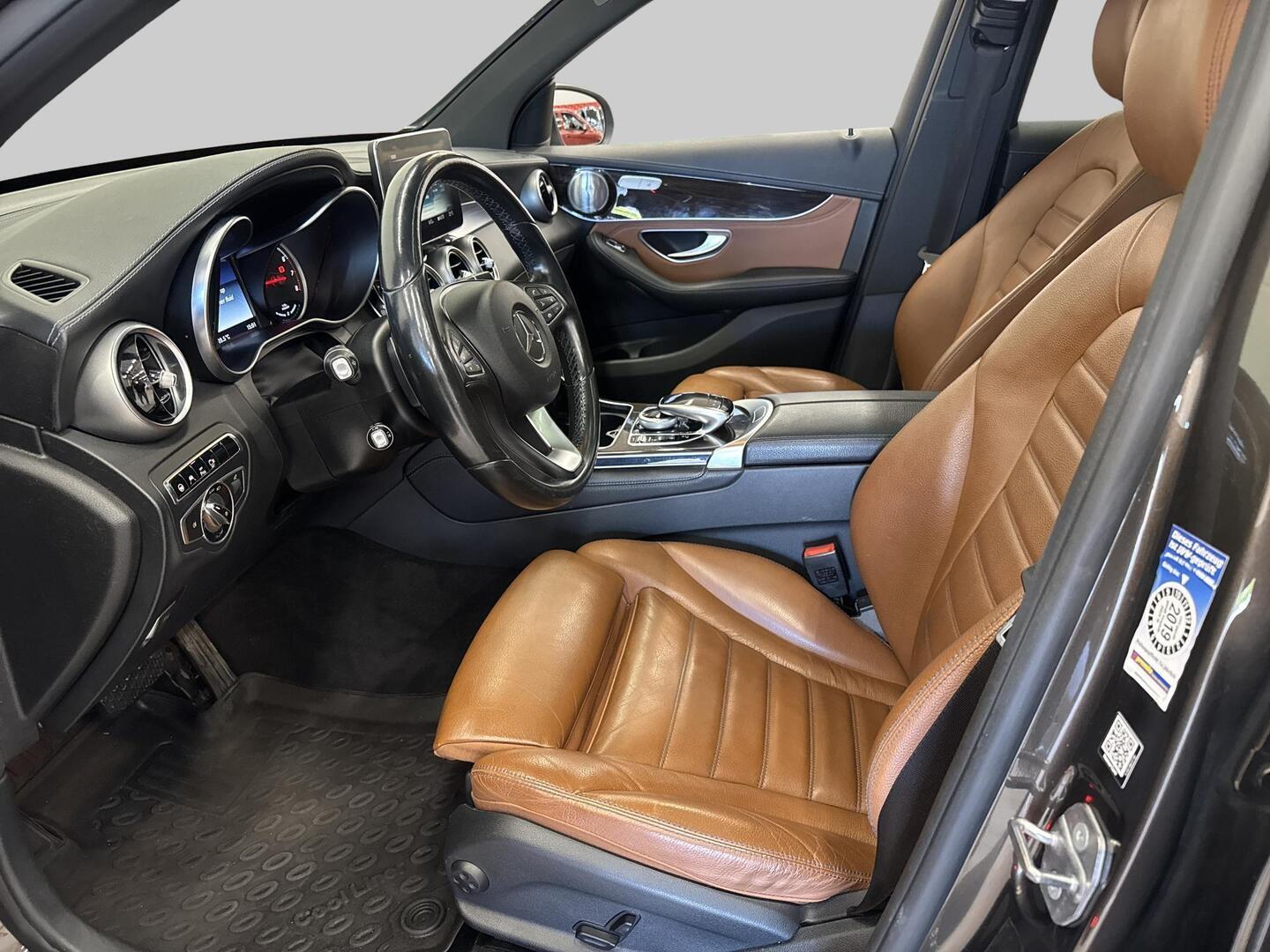 MERCEDES-BENZ GLC 2016