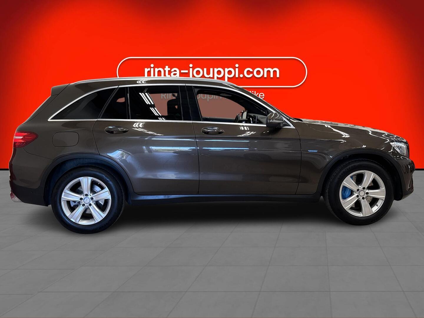 MERCEDES-BENZ GLC 2016