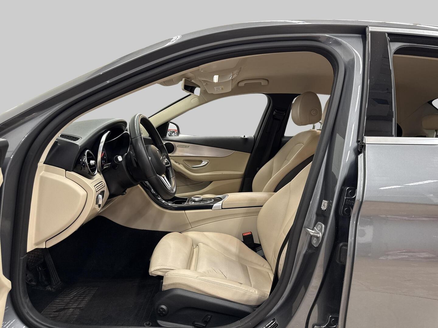 MERCEDES-BENZ C 2020