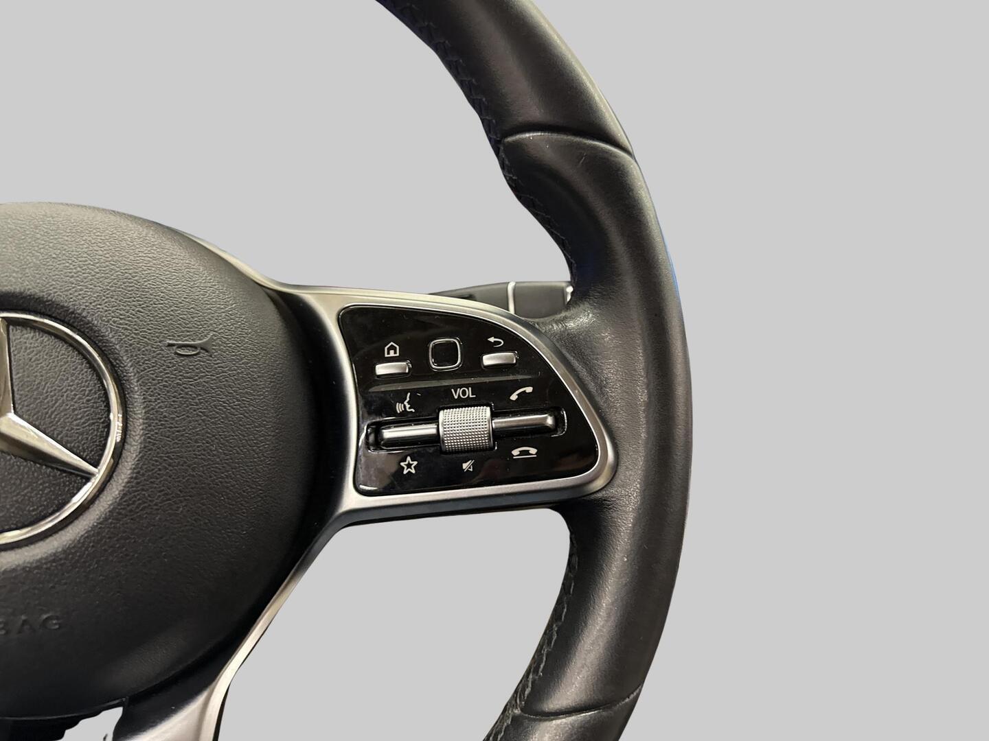 MERCEDES-BENZ C 2020