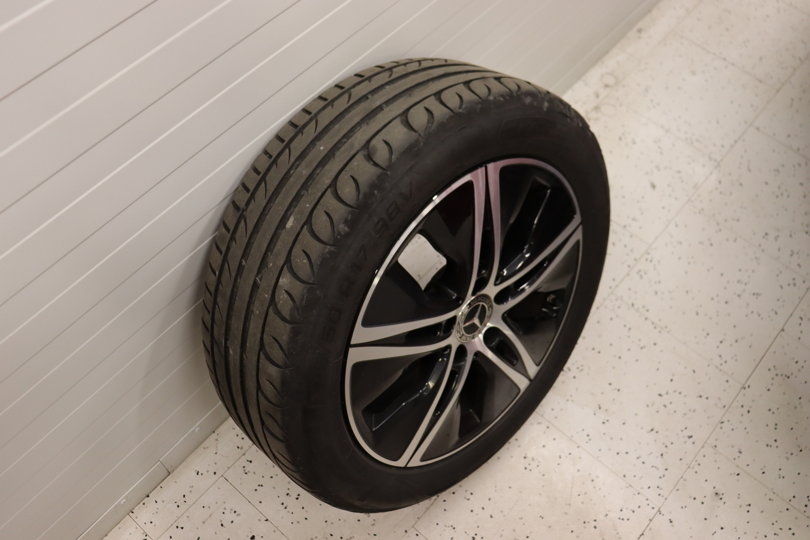 MERCEDES-BENZ C 2020