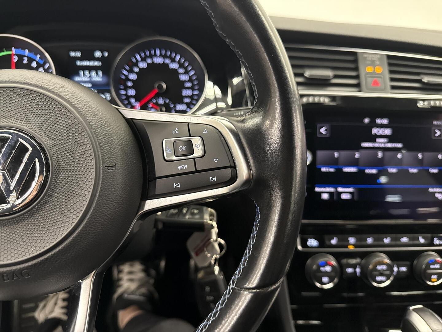 VOLKSWAGEN Golf 2020