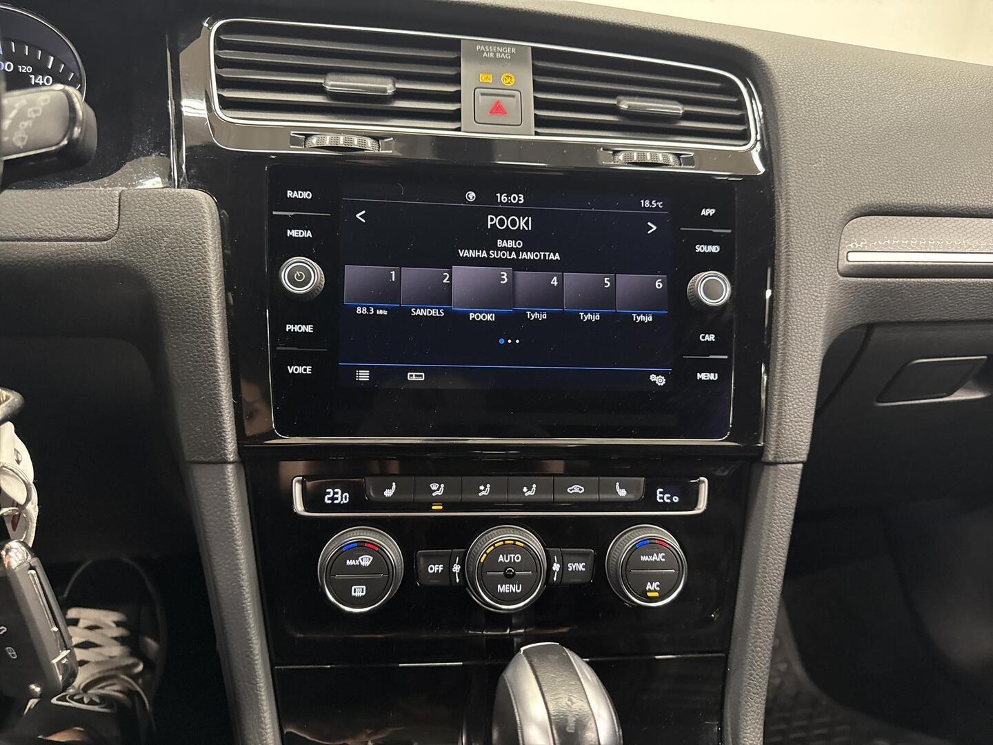 VOLKSWAGEN Golf 2020