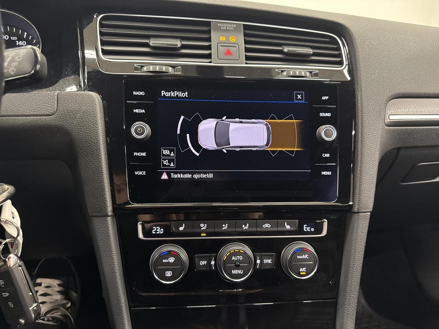 VOLKSWAGEN Golf 2020