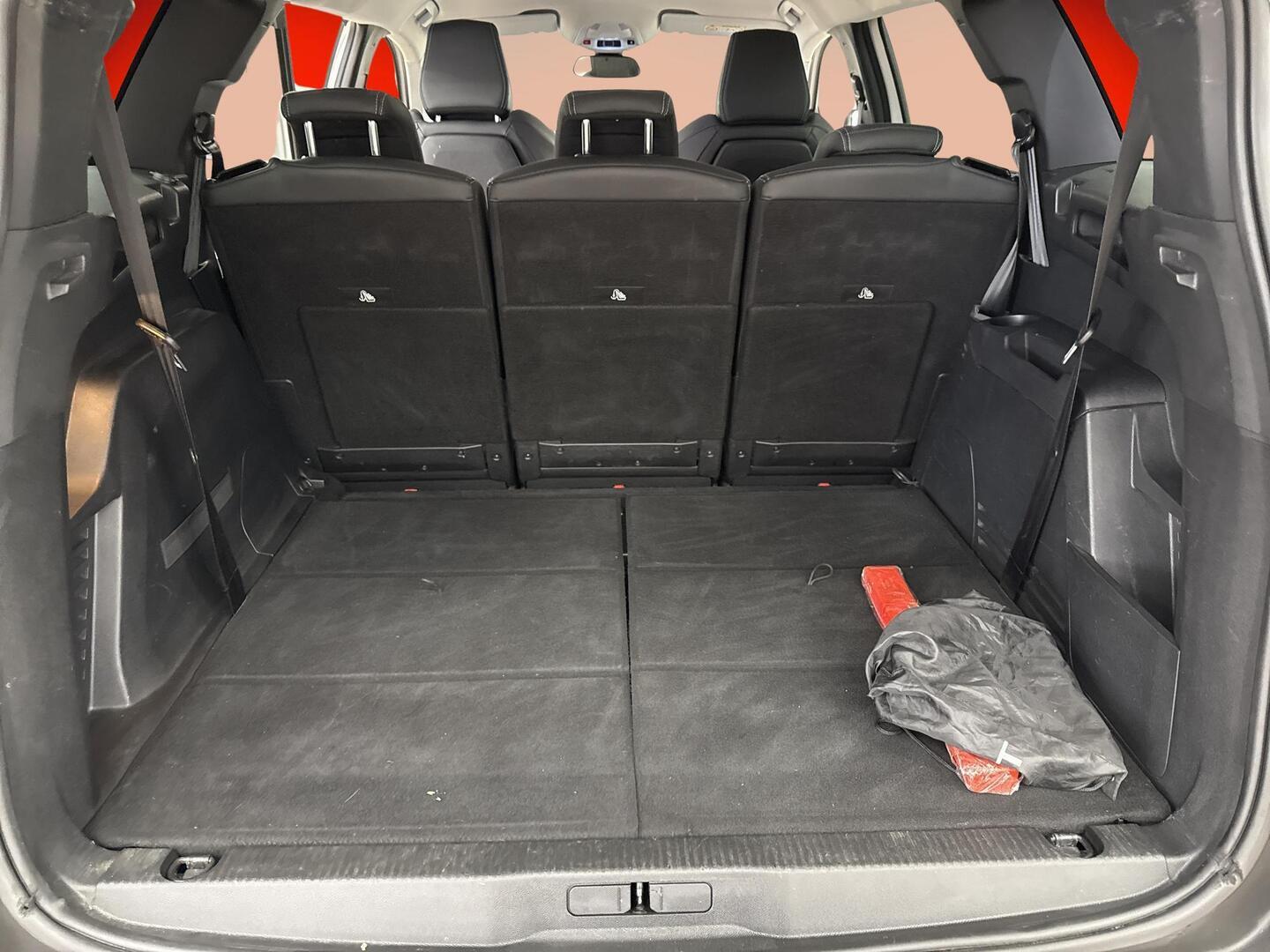 PEUGEOT 5008 2021
