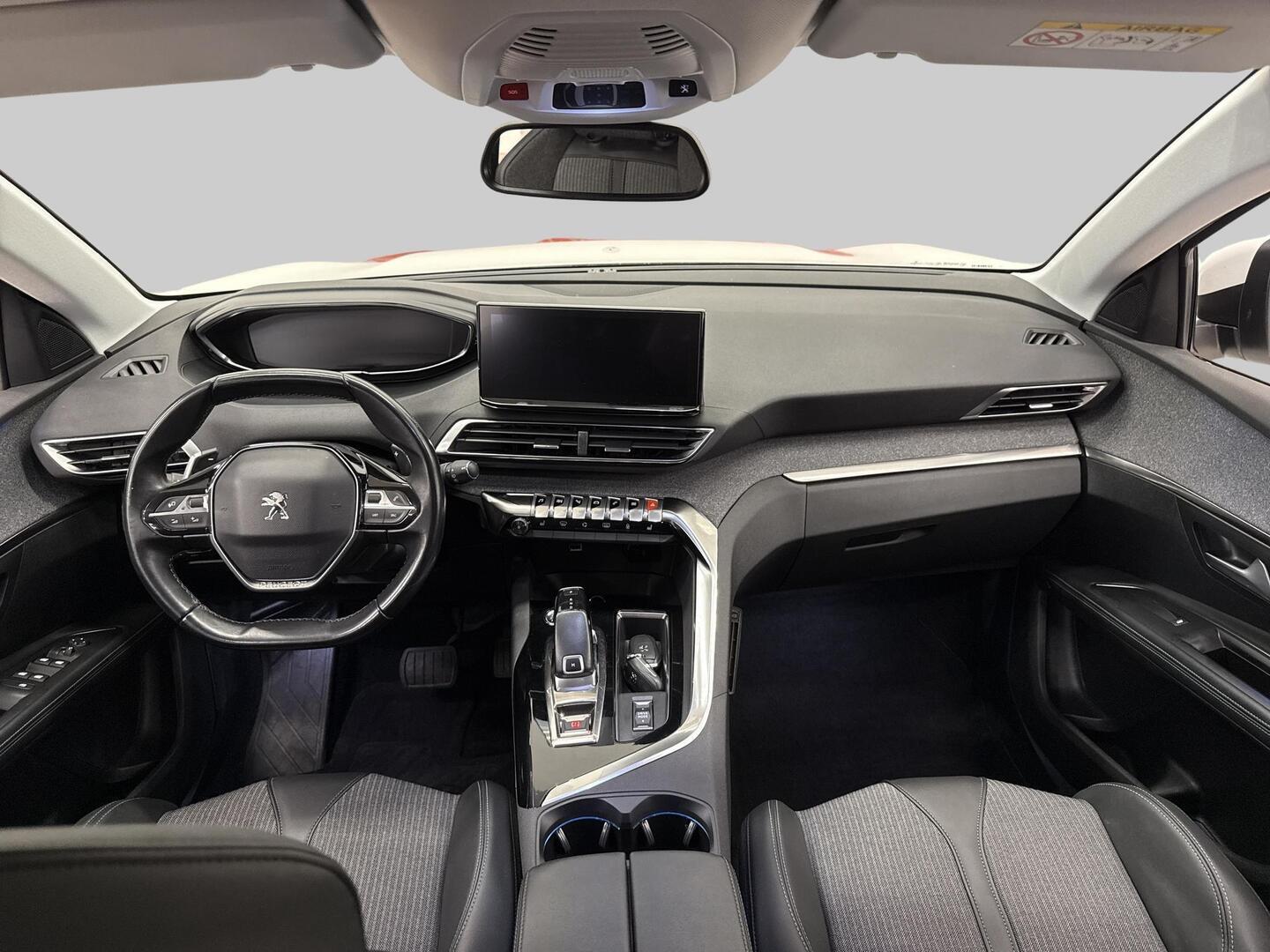 PEUGEOT 5008 2021