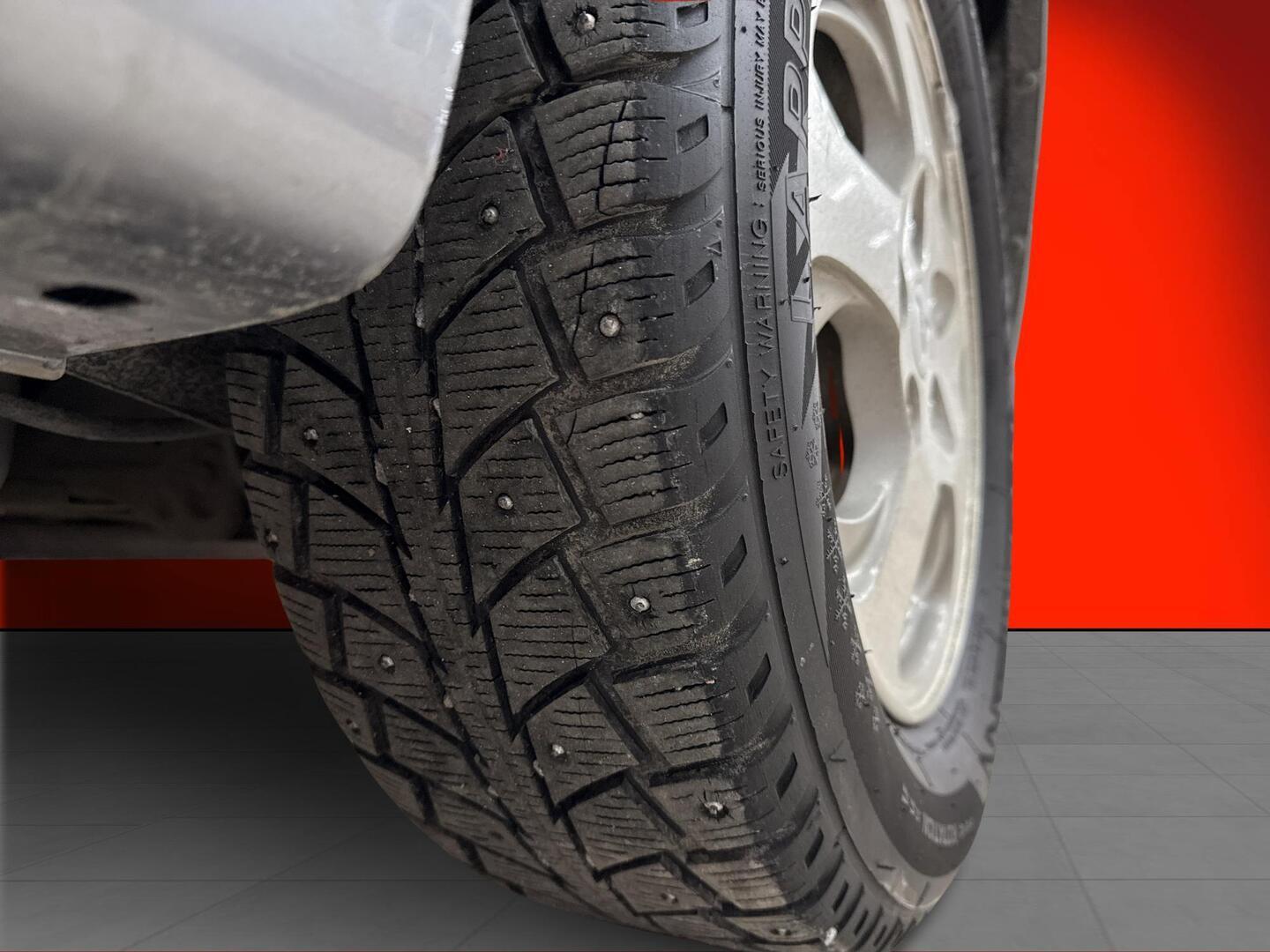 MITSUBISHI Outlander PHEV 2015