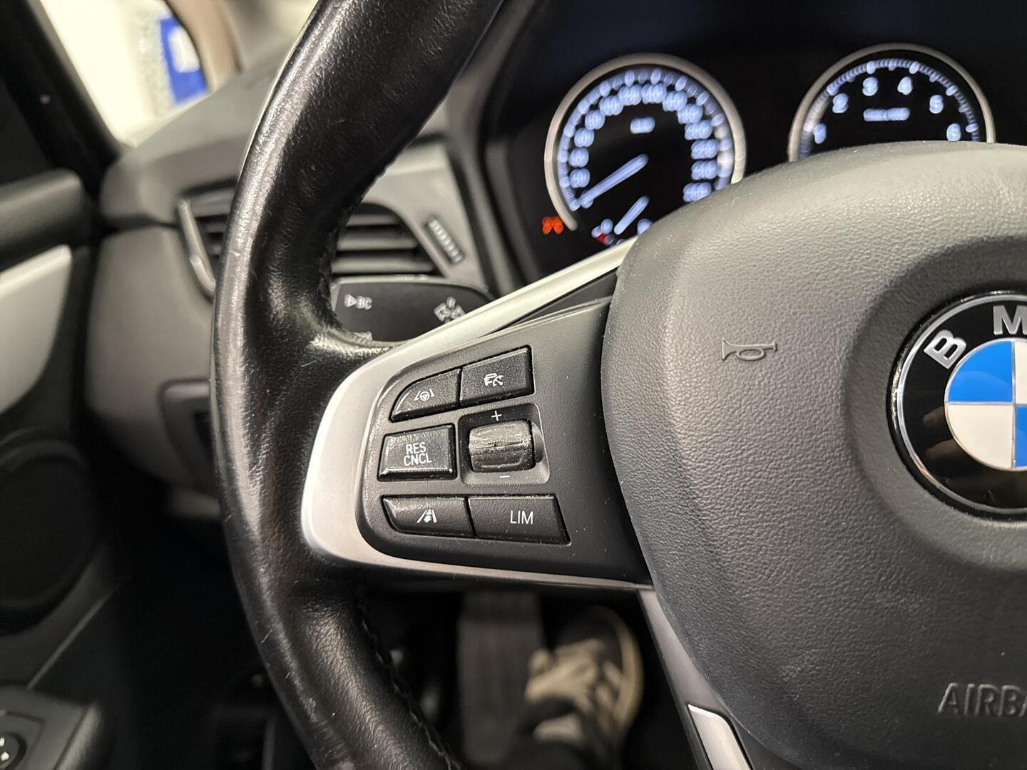 BMW 225 2018