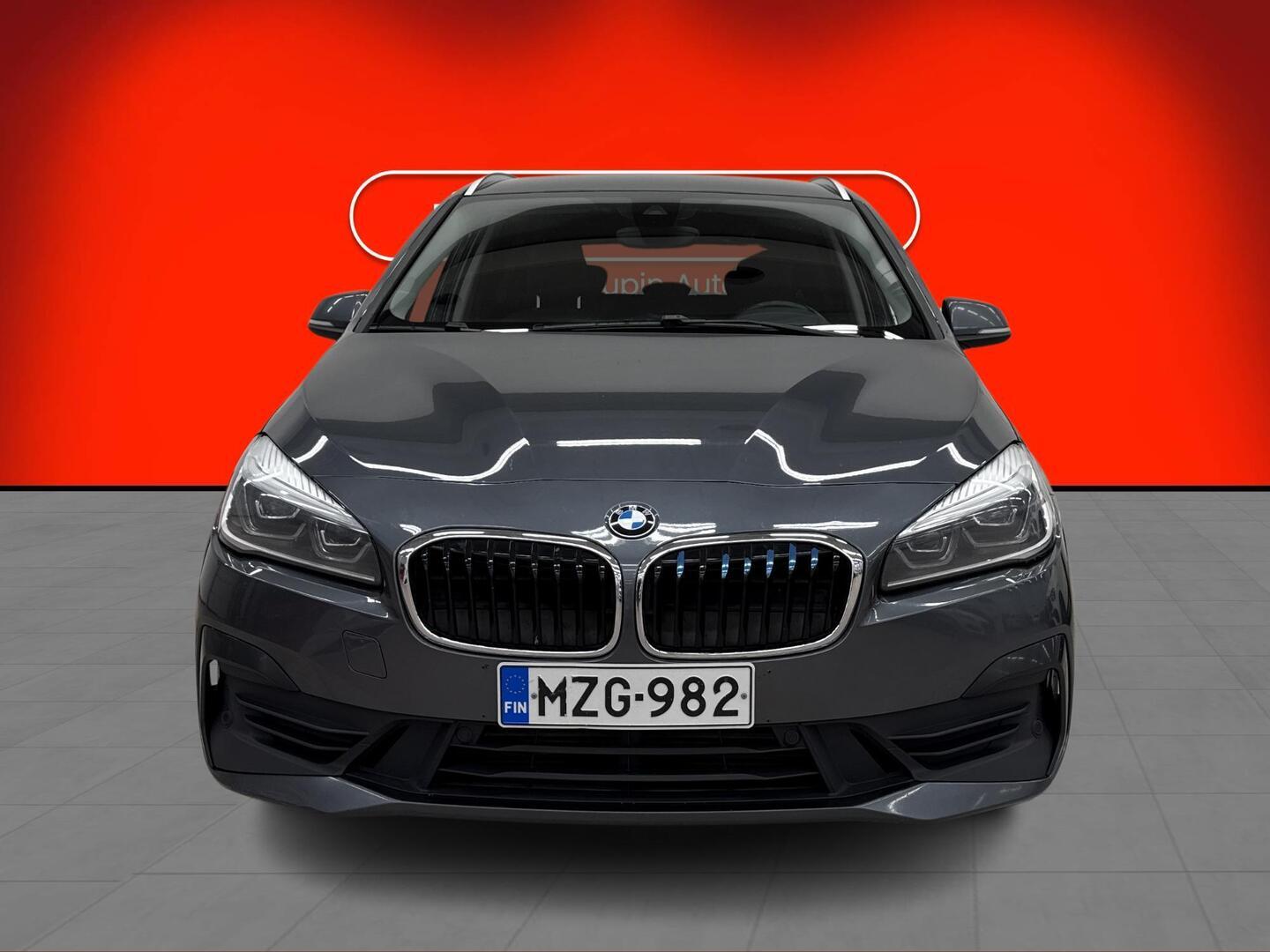 BMW 225 2018