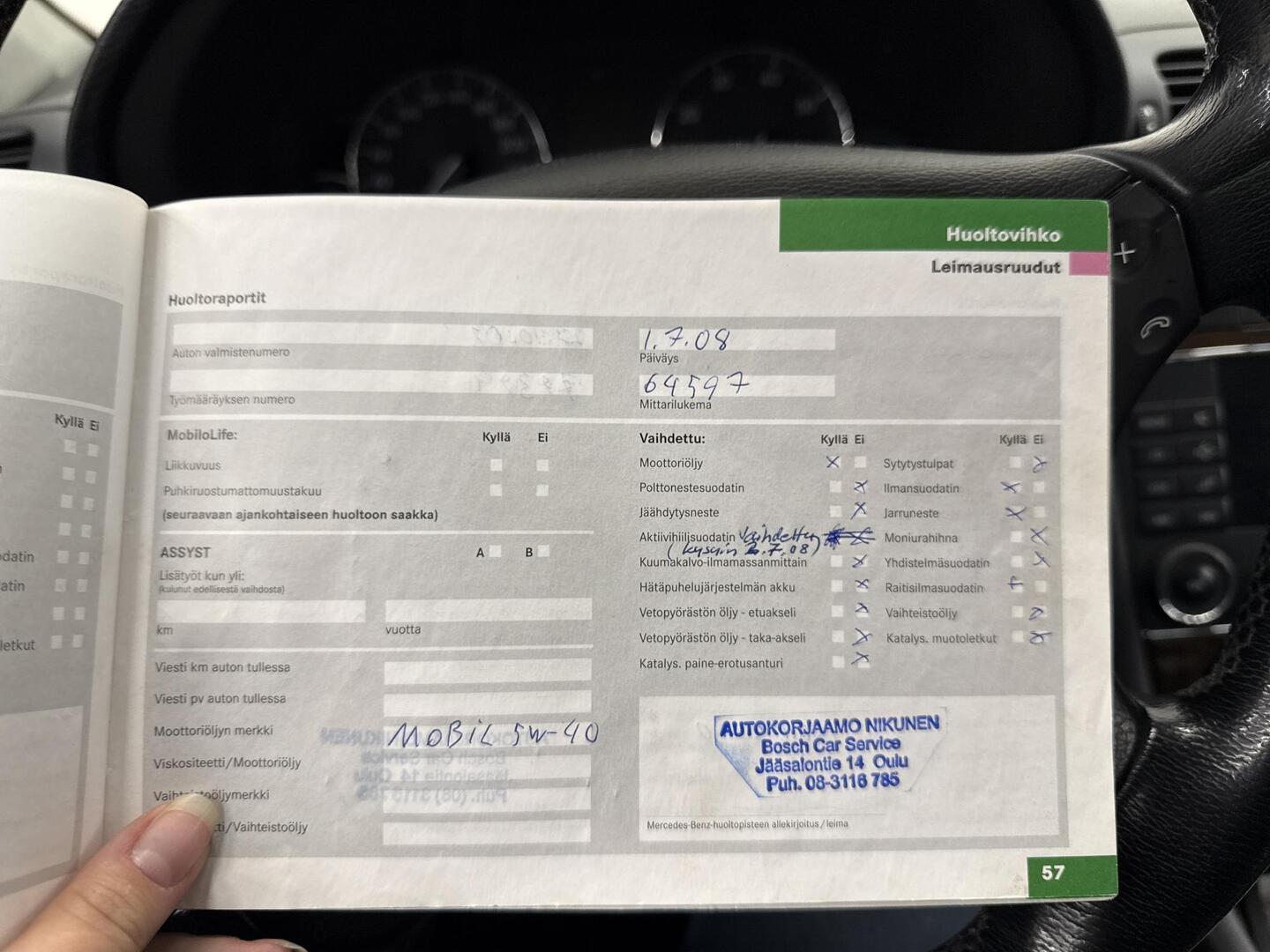 MERCEDES-BENZ C 2004