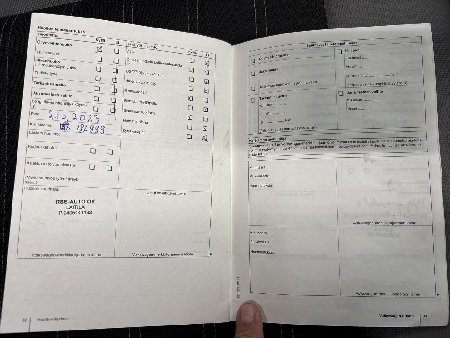 VOLKSWAGEN Jetta 2012