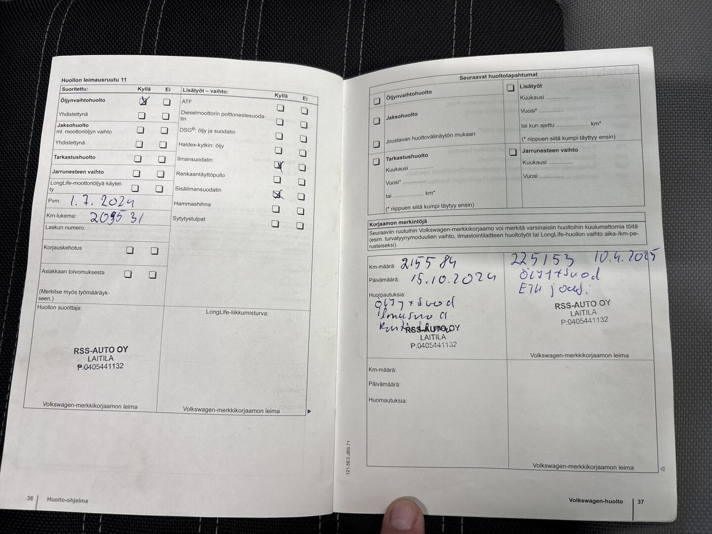 VOLKSWAGEN Jetta 2012