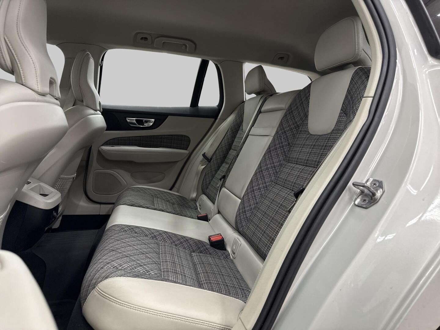 VOLVO V60 2018