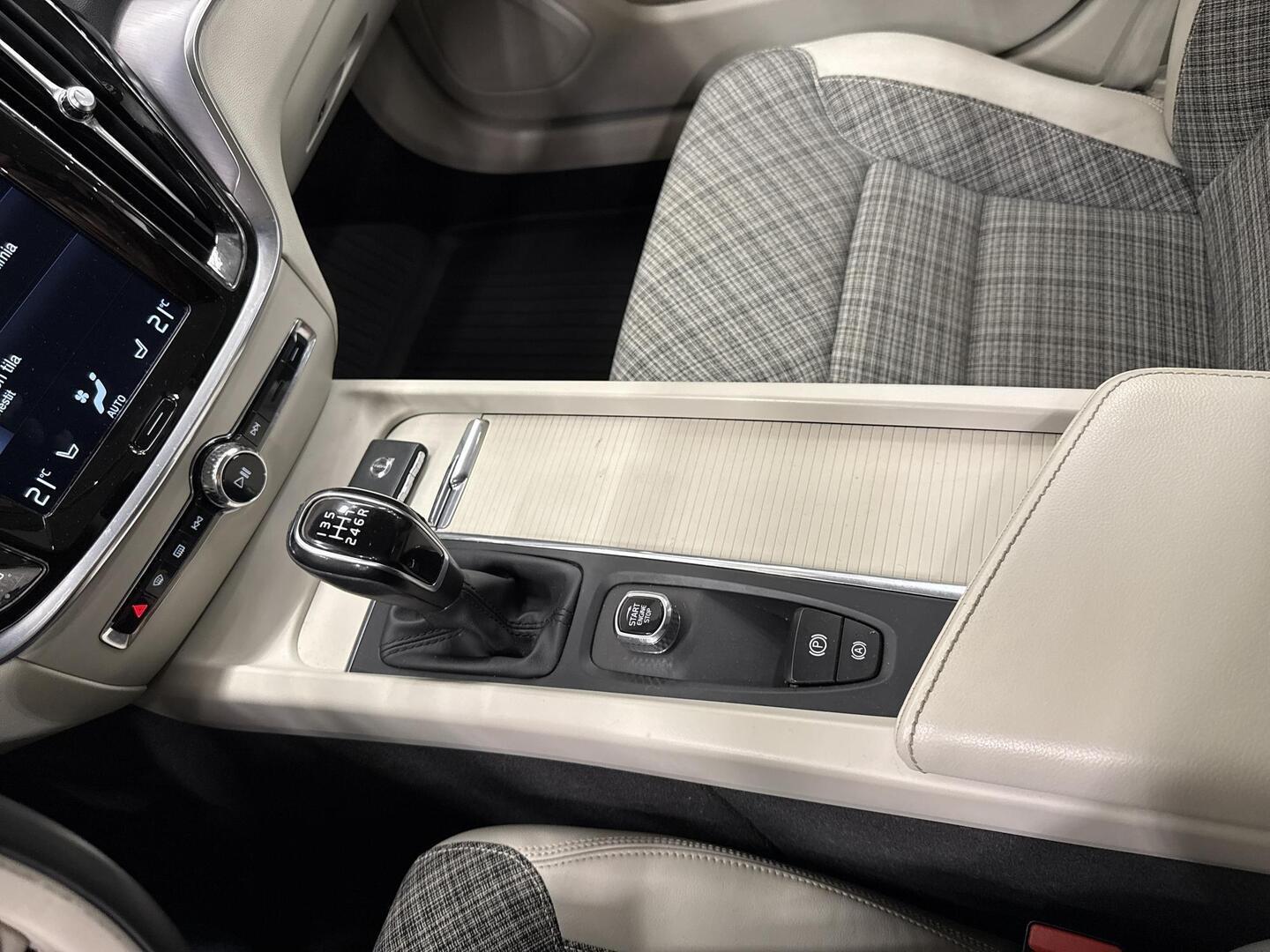 VOLVO V60 2018