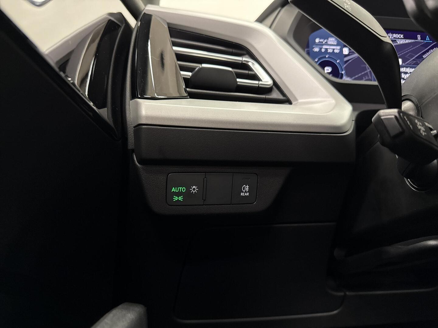 AUDI Q4 e-tron 2023
