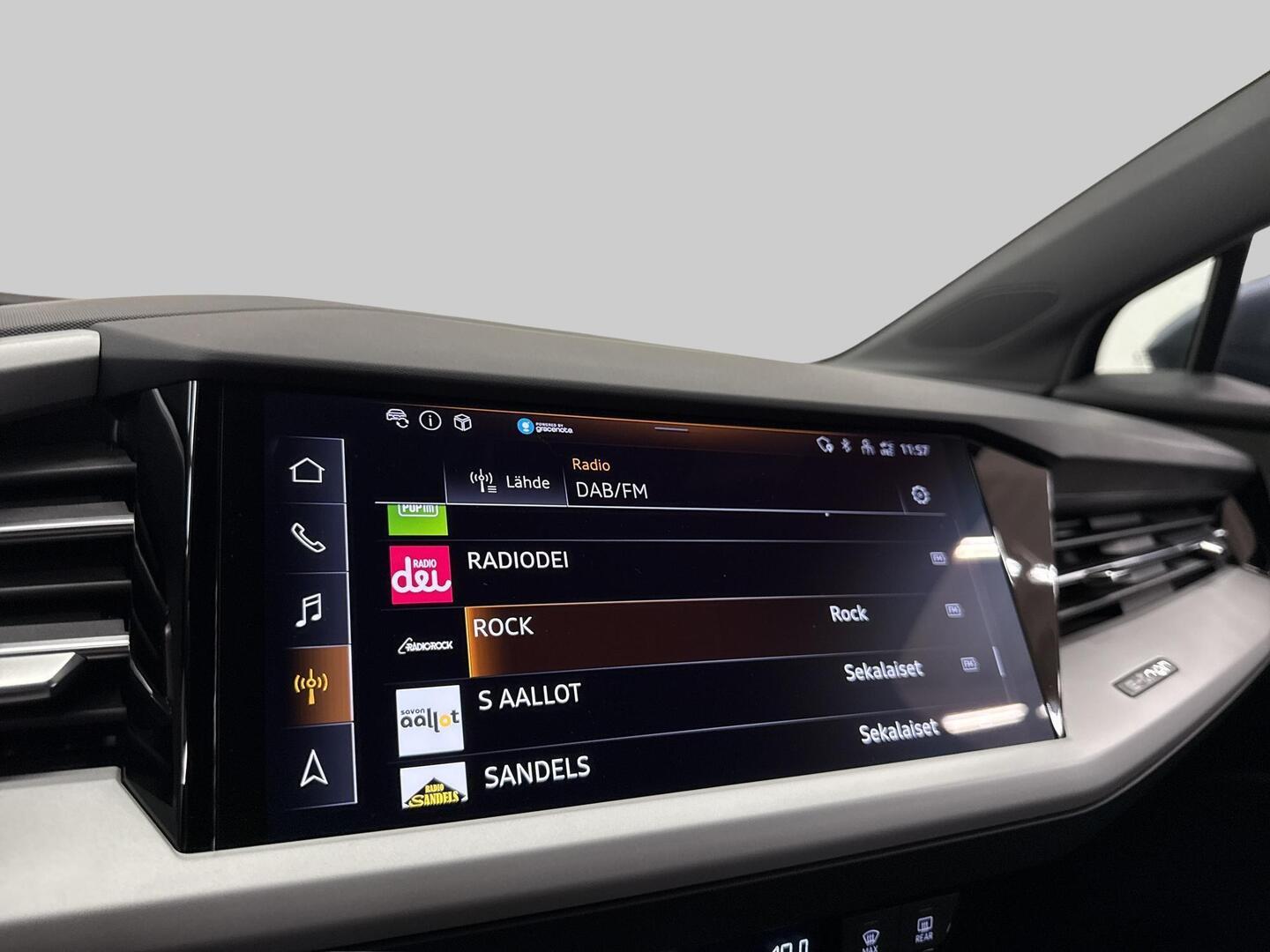 AUDI Q4 e-tron 2023