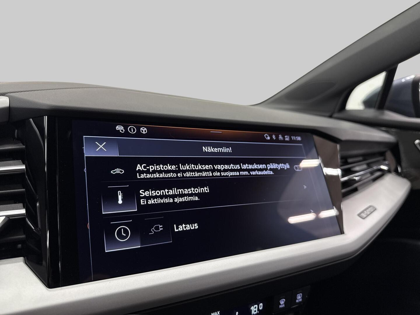 AUDI Q4 e-tron 2023