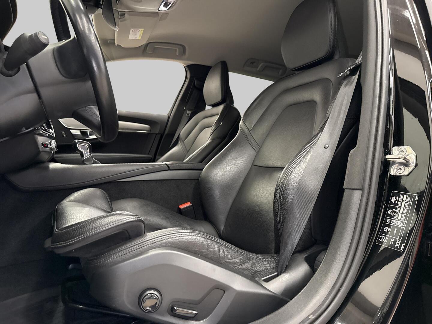 VOLVO V90 Cross Country 2018