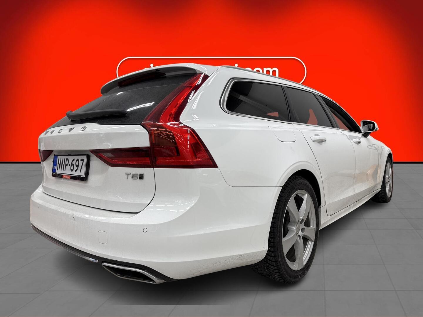 VOLVO V90 2020