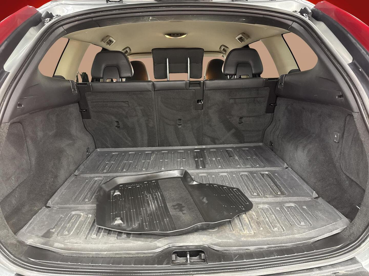 VOLVO XC60 2012