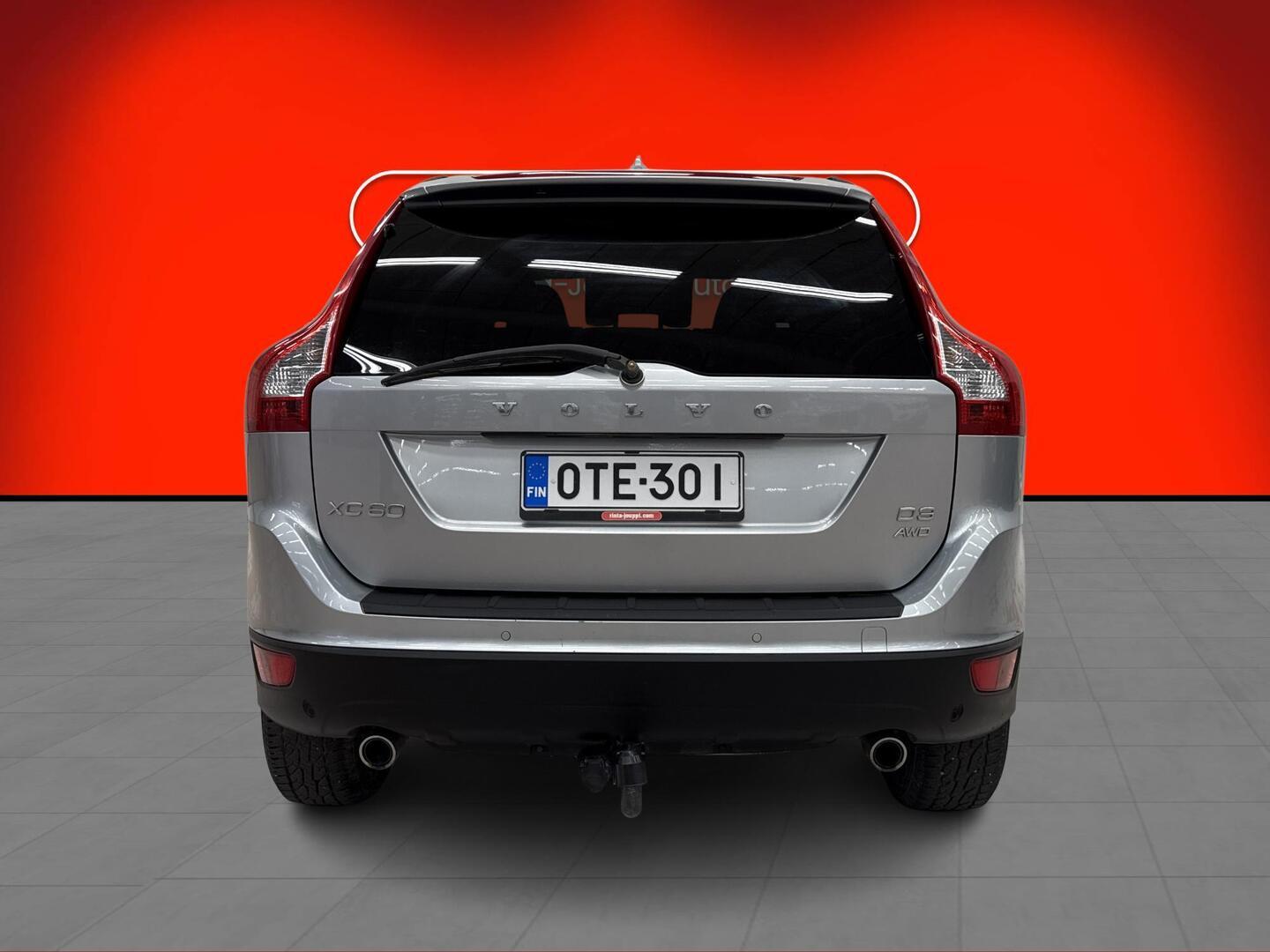 VOLVO XC60 2012