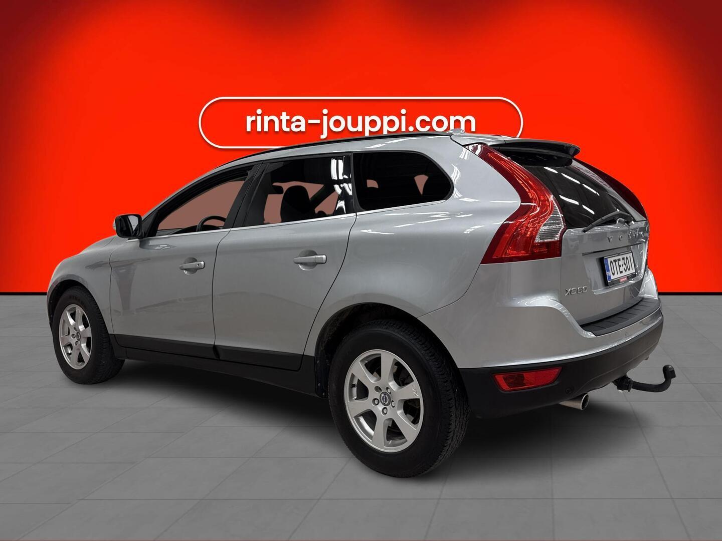 VOLVO XC60 2012