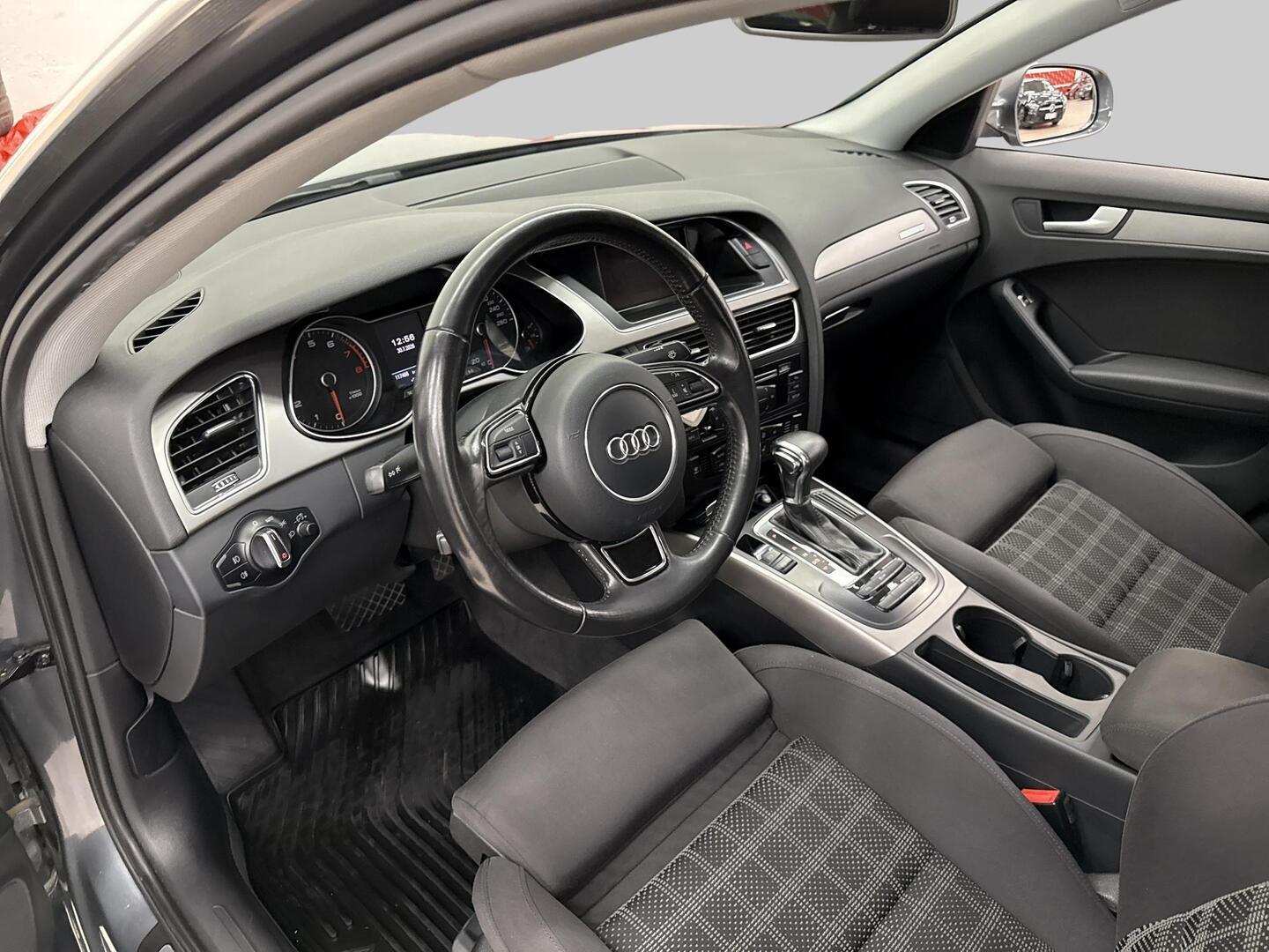 AUDI A4 2013